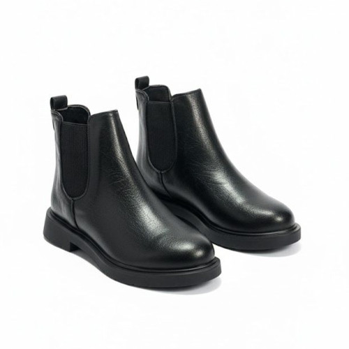 بوت مشکی بغل کش(مدل لارن)