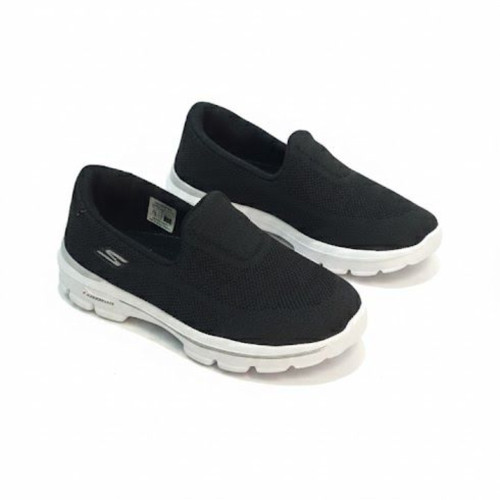 اسکیچرز مشکی کش بافت(مدل ماساژوری)